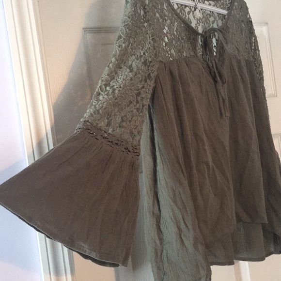 Mudd Olive Green size M shirt - Picture 2 of 7